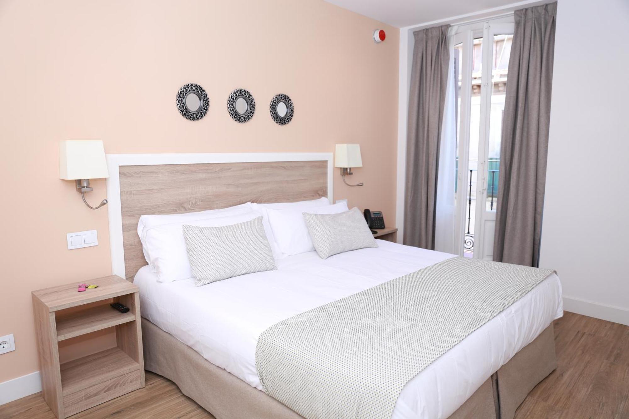 New Point Opera Aparthotel Madrid Eksteriør bilde